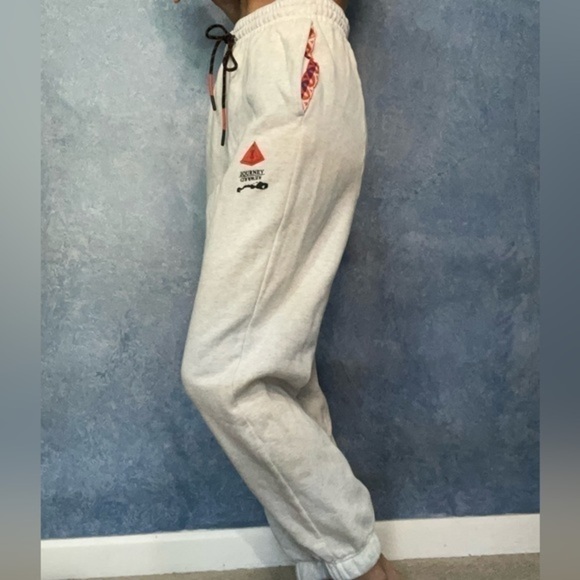 kyrie irving sweatpants